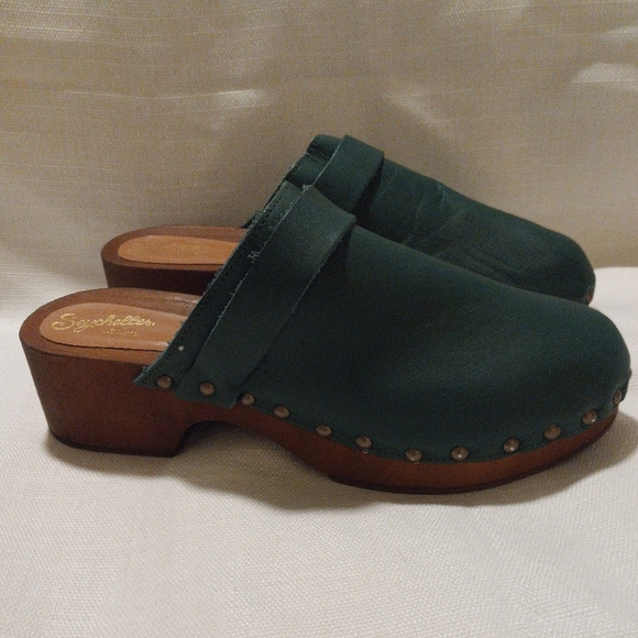 Seychelles Shoes - Seychelles Teal Leather Loud and Clear Studded Clog NWOB